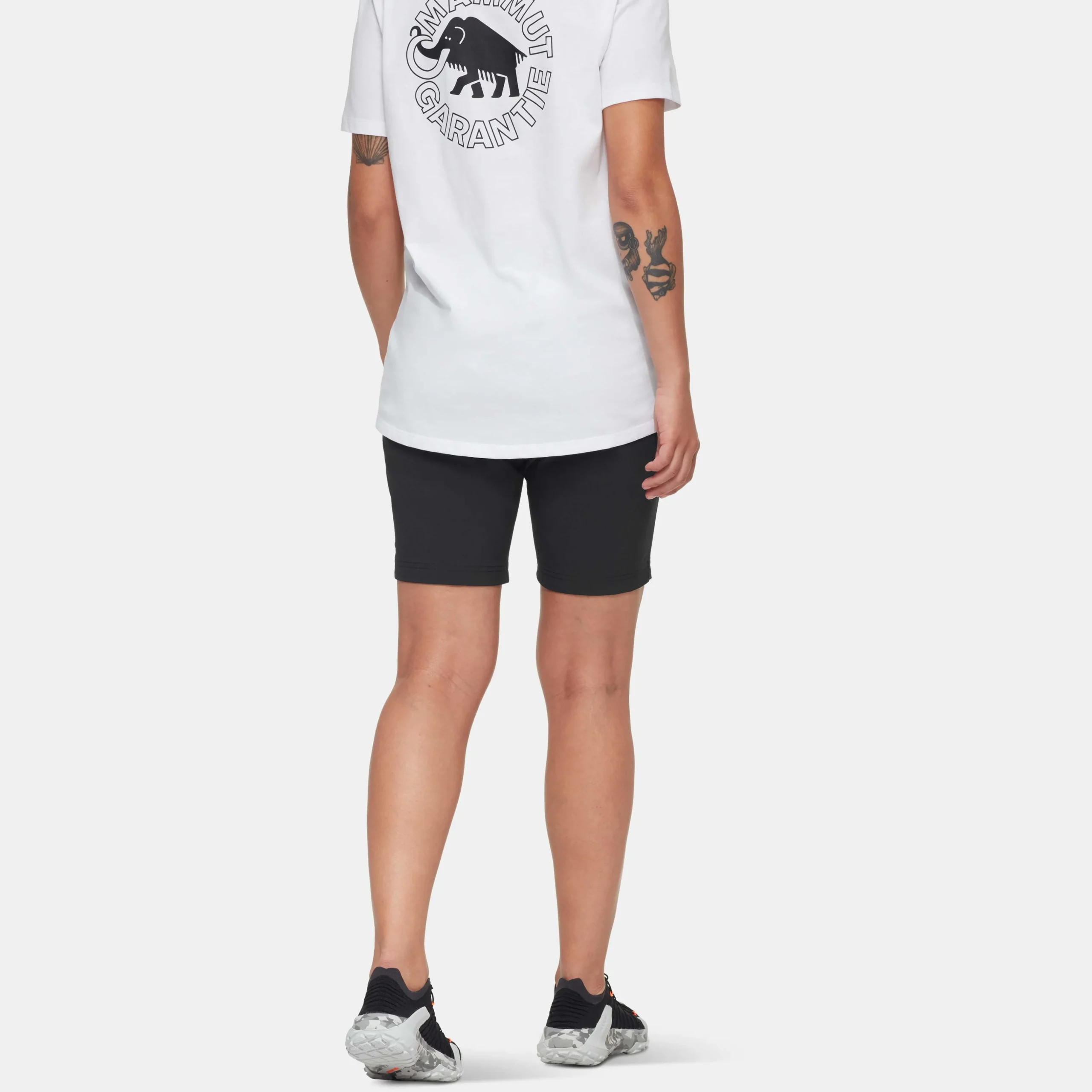 Hiking V Shorts Women