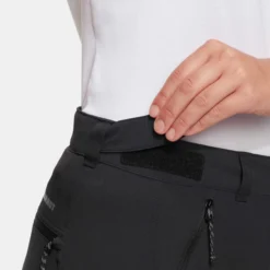 Runbold IV Shorts Women