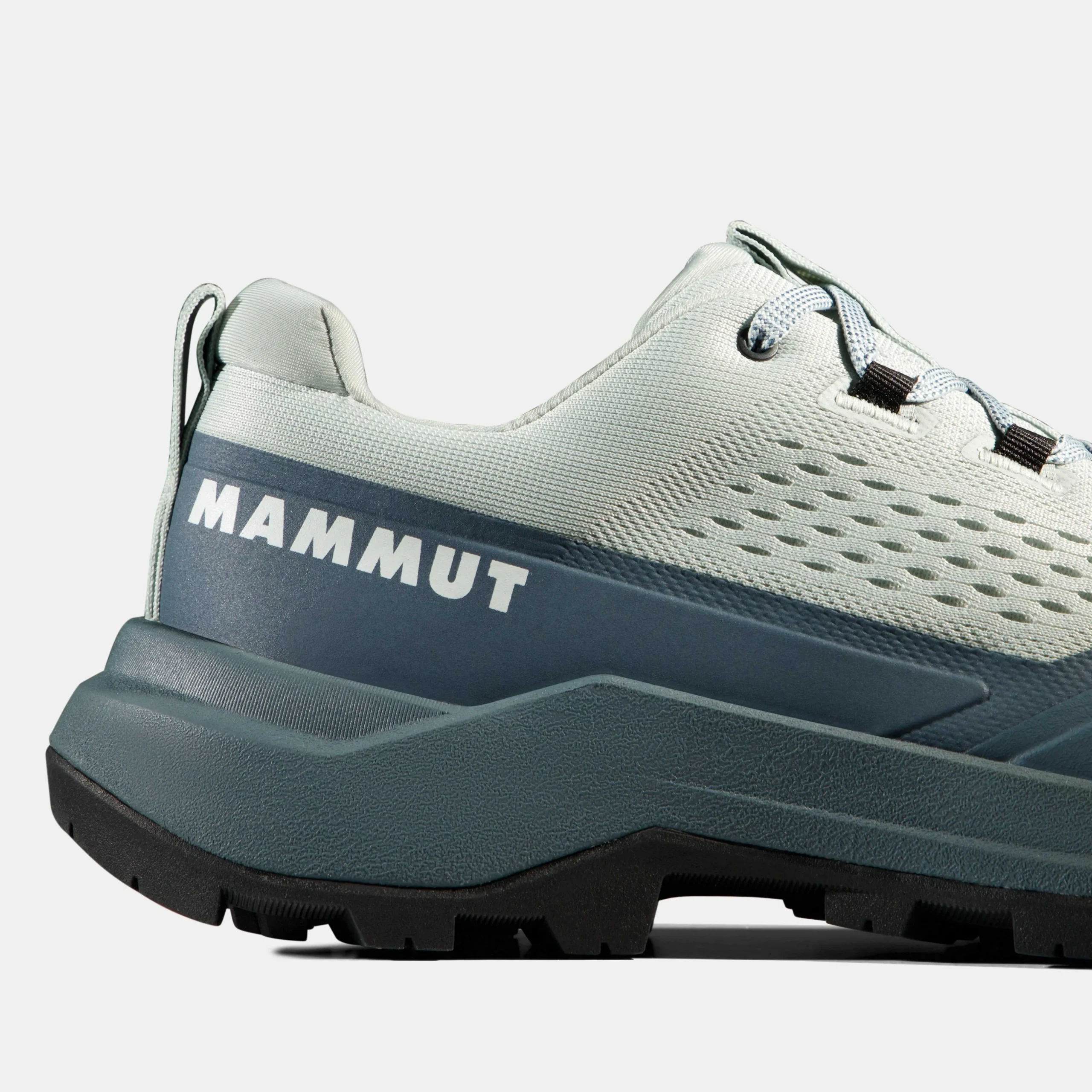 Sertig III Low Women