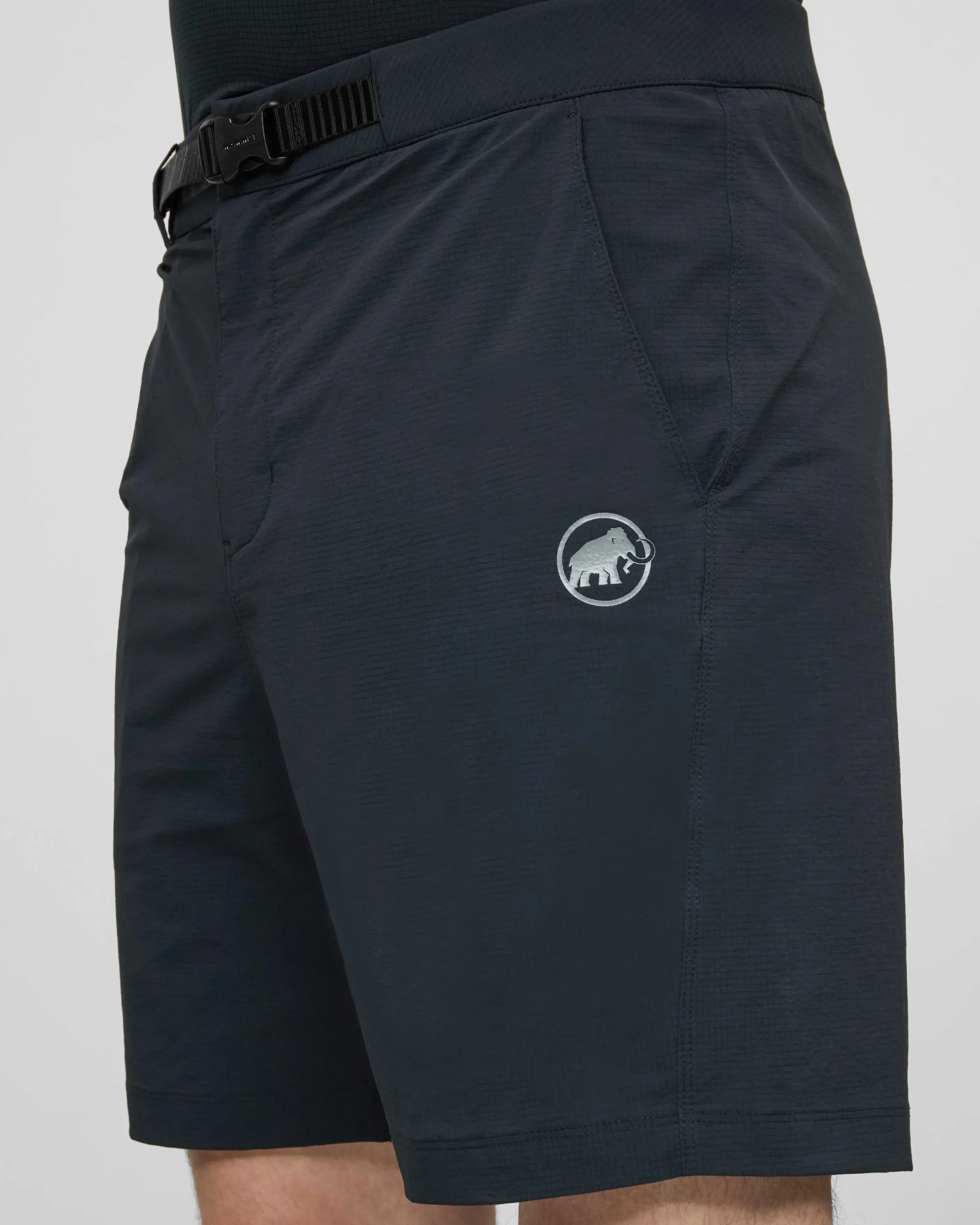 Valley Airdot Shorts Men