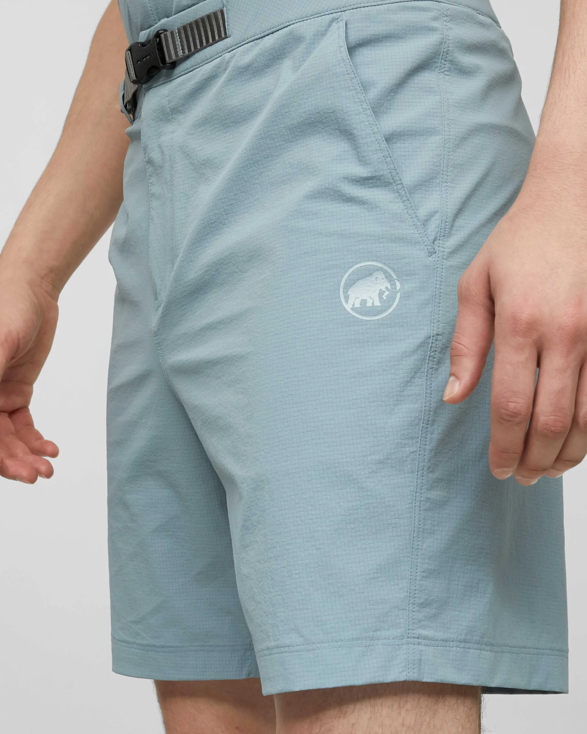 Valley Airdot Shorts Men